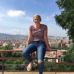 Meet your Posher, Cora